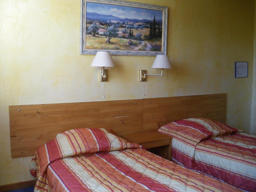 Hotel Saint Clair Saint-Étienne-les-Orgues Room photo