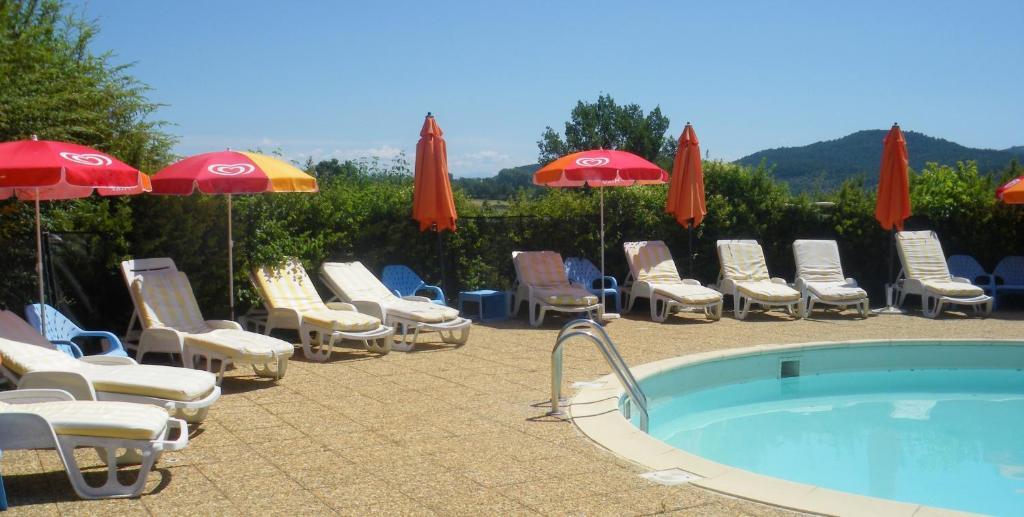 Hotel Saint Clair Saint-Étienne-les-Orgues Exterior photo